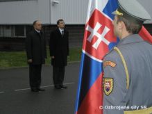 pln vojensk pocty pri nvteve ministra obrany Armnska